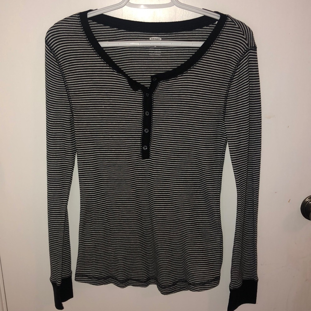 Long Sleeve Black & White 1/4 Button down Top
